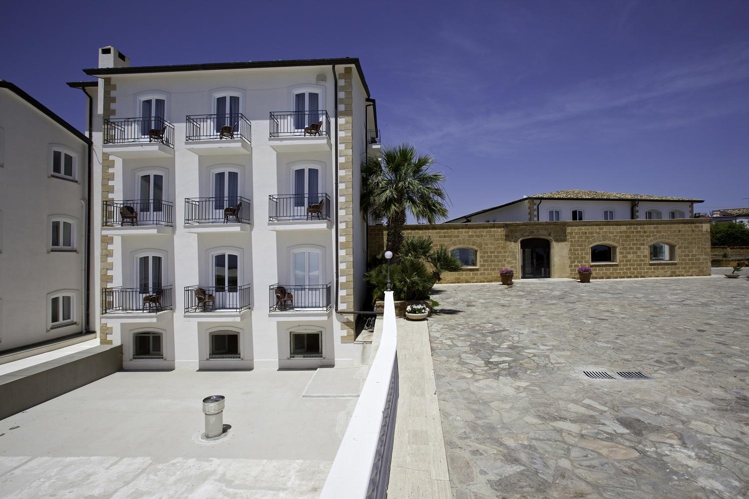 Ih Hotels Agrigento Kaos Resort Extérieur photo