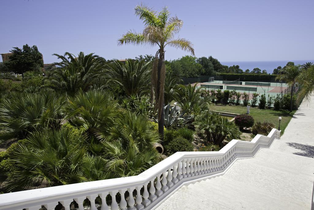 Ih Hotels Agrigento Kaos Resort Extérieur photo